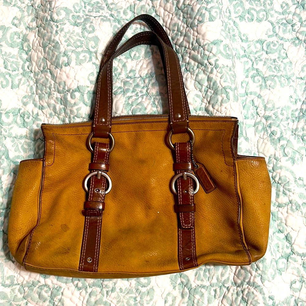 VINTAGE COACH SHOULDER BAG